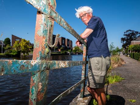 Verroest, afgebladderd en onopvallend hek van brug uit 1854 wordt uitgeroepen tot cultureel erfgoed