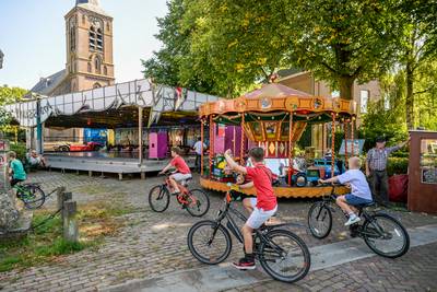 Haren viert feest ondanks verlies van school, kerk en voetbal: ‘Maar Haren blijft in de race’