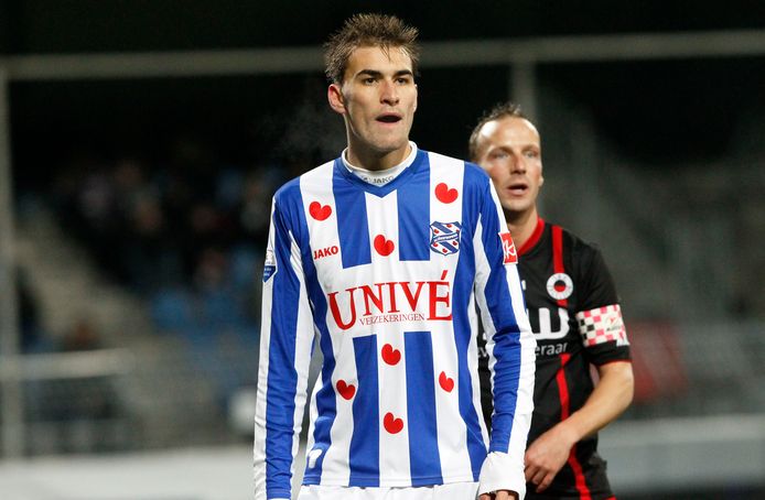 Bas Dost was namens Heerenveen in 2011 tegen Excelsior de laatste speler die vijf keer scoorde in één eredivisieduel.