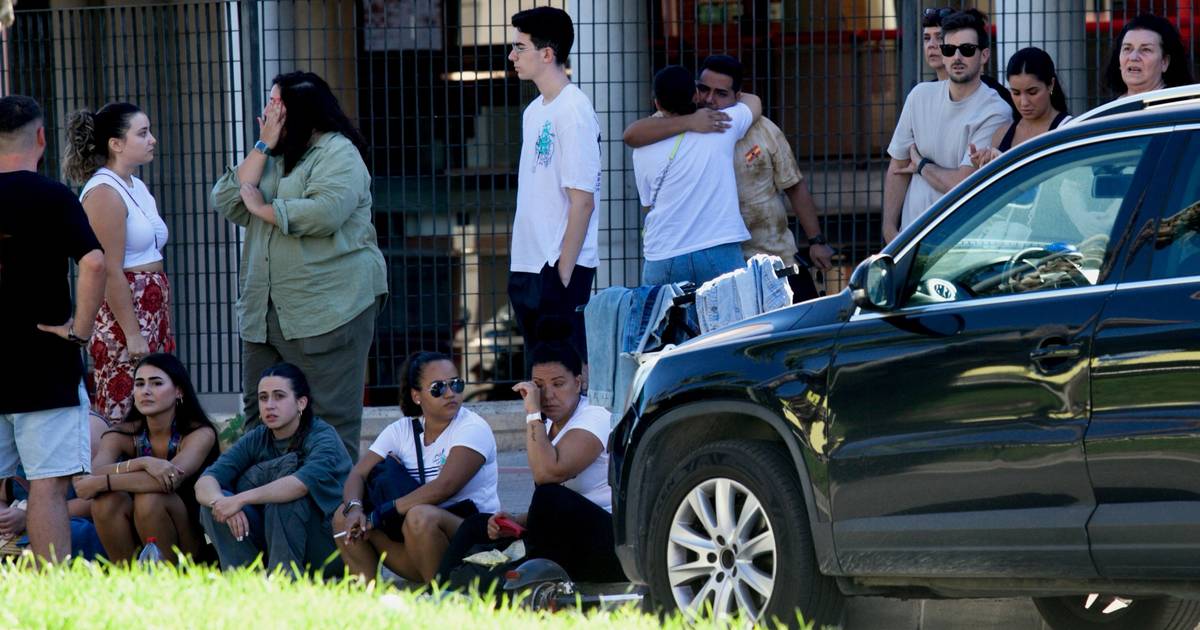 « Mami, nous sommes en train de mourir » : une famille reçoit des messages terribles provenant des discothèques en feu de Murcie |  À l’étranger