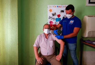 Spanje geeft nu ook boostervaccin aan 70-plussers