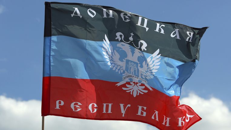 De vlag van de Volksrepubliek Donetsk. Beeld thinkstock