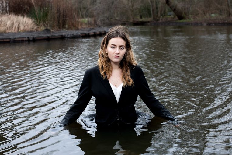 Student Hannah Prins nam een tussenjaar voor Extinction Rebellion: ‘Bij de bezetting van de A12 in Den Haag was ik het aanspreekpunt voor de politie’