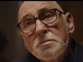 Bekijk hier de eerste beelden van Johny Voners als angstaanjagende maffiabaas in ‘Een goed jaar’