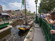 Monumentale Hemsterhuisbrug in Den Haag officieel heropend