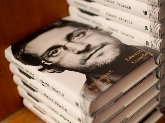 Klokkenluider Snowden door VS aangeklaagd om boek