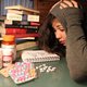 Rilatine? Modafinil? Of toch maar gewoon cafeïne? Humo’s Dopinggids voor de wanhopige student