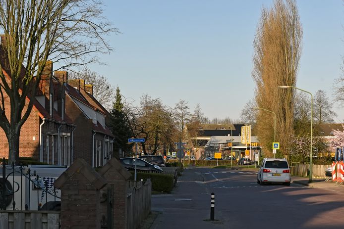 In Hank worden mensen bedreigd. Ook de plaatselijke supermarkt heeft daar last van.