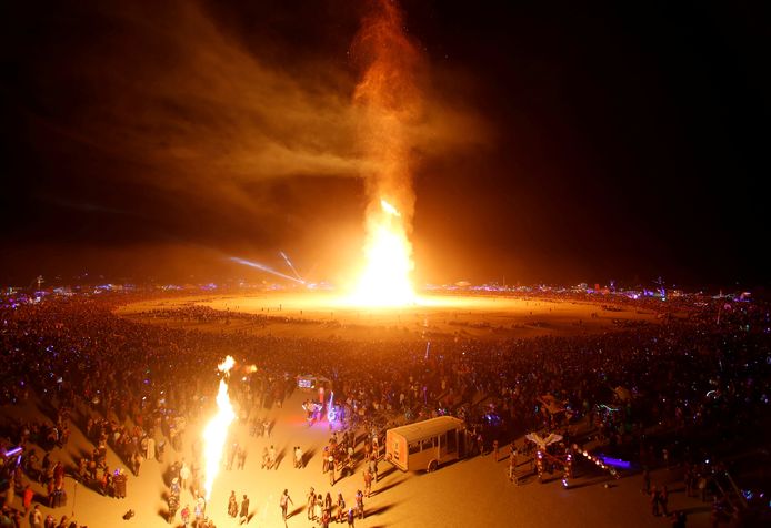 Het Burning Man - festival vindt jaarlijks plaats van de laatste maandag van augustus tot de eerste maandag van september.