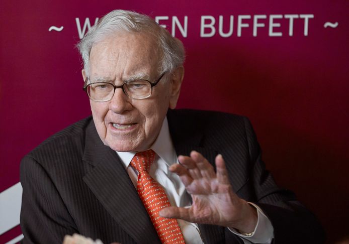 Meester-belegger Warren Buffett (91) past al 60 jaar dezelfde strategie toe.