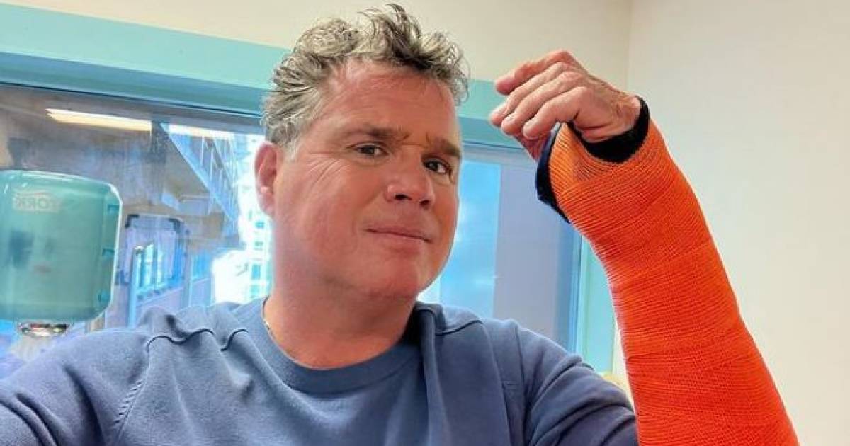 Wolter Kroes over ongeluk tijdens repetities Televizier-Gala: ‘Een klep viel naar beneden’.