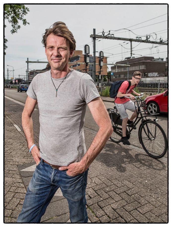Nederland, Hilversum, 20-06-2017
Michael Kulkens
de vader van de overleden jongen Tommy-boy. Zijn zoon overleed nadat hij appte op de fiets.
Foto Marco Okhuizen
