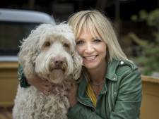 Yvon heeft goed nieuws over BZV-hond Tommy en Freek lichtelijk in paniek om larven in been 