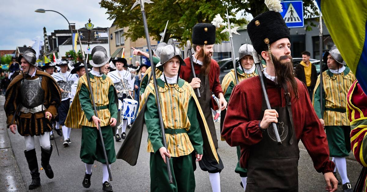 Diepenheim loopt uit voor uitrukken van de Schutterij