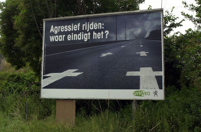 AGRESSIEF RIJDEN IN HET VERKEER -