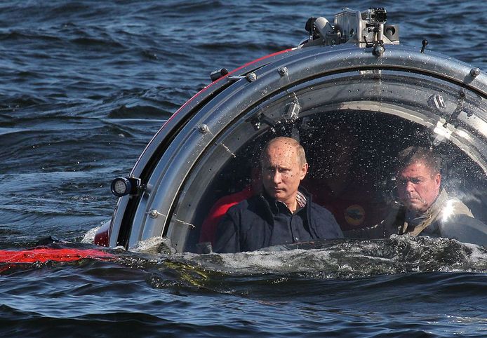 Le président russe Vladimir Poutine est sans doute fier de sa flotte sous-marine, qu'il honore par des visites occasionnelles.