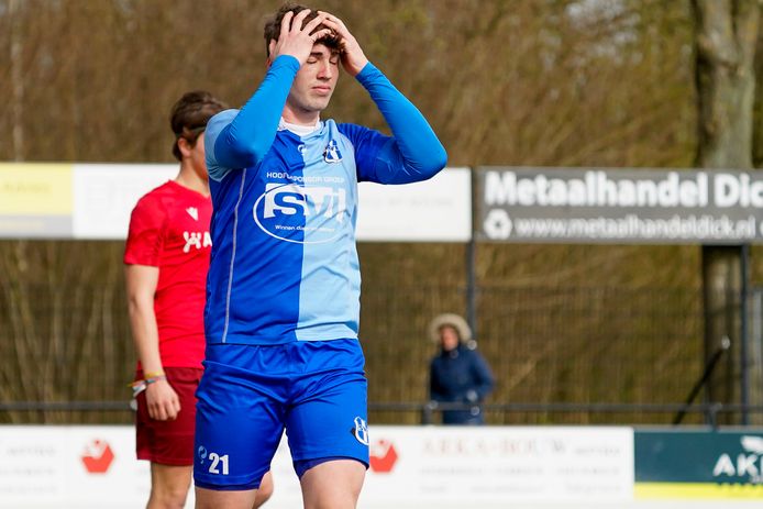 De wanhoop spat er vanaf bij Dani van der Steege, die met SVI een dure nederlaag incasseert tegen VV Heerenveen.