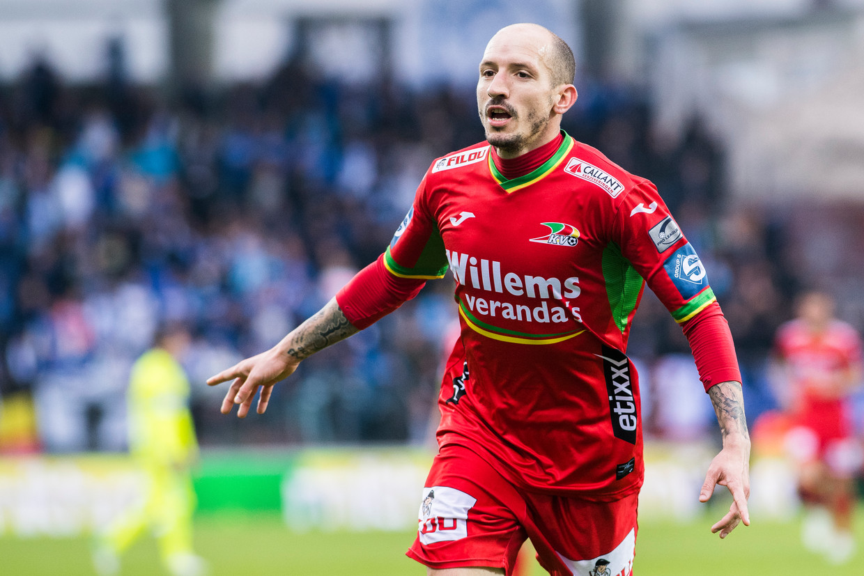 Franck Berrier nadat hij een goal scoorde voor KV Oostende, tegen KAA Gent in 2017. Beeld BELGA