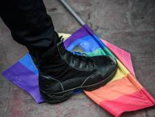 De la bousculade à l’étranglement: une personne LGBT sur trois a déjà été victime de violence physique