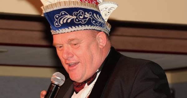 Geert Korte onderscheiden bij de Vrolijke Drammers