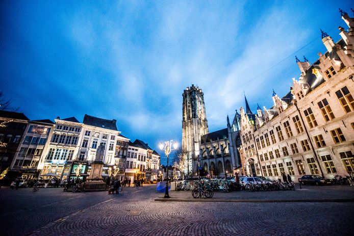 De Sint Romboutstoren is het symbool van Mechelen.