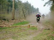 Drijfjacht op wildcrossers bij plassen van Hofmans: twintig bekeuringen