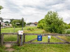 Twentepad ineens afgesloten met hekken: bewoners zijn overlast spuugzat, maar wandelaars zijn boos