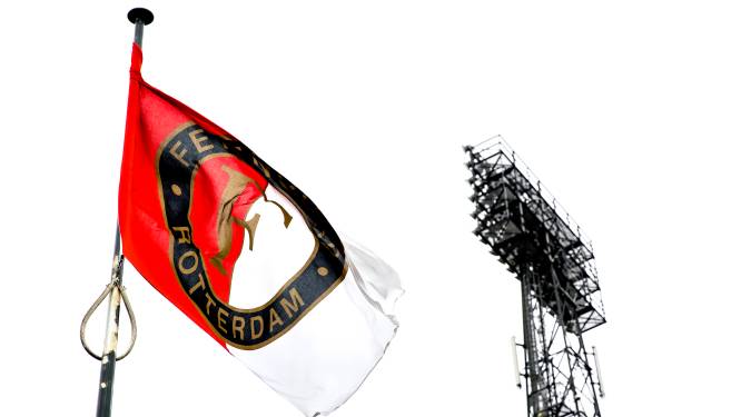 Feyenoord haalt fel uit naar hooligans: ‘Krankzinnig, laf en onacceptabel’