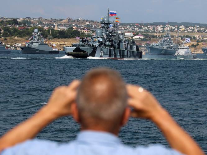 Te midden van grote spanningen: Rusland kondigt grootschalige marine-oefeningen aan