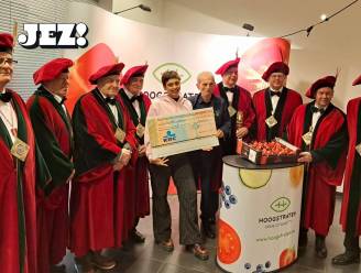 Eerste aardbeien leveren 8.000 euro op voor JEZ!