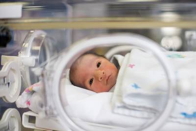 Franse arts slaat alarm: “Zorgwekkende toename van baby’s met Covid-19 in ziekenhuis”
