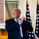 Donald Trump bezweek bijna aan corona: ‘Ik ga niet liegen: ik voelde me niet zo geweldig. Maar nu! Hoho!’