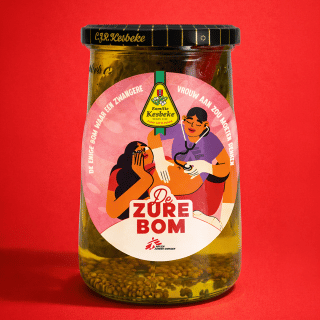 Kesbeke supports pregnant women in conflict zones with pickles for Doctors Without Borders