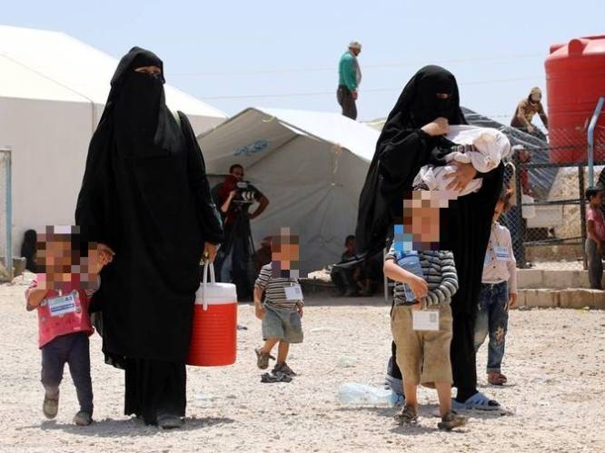 IS-strijdster landt met drie kinderen in Duitsland