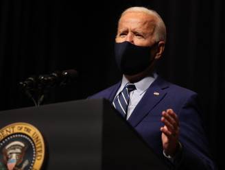 Biden pleit voor striktere wapenverkoop in VS