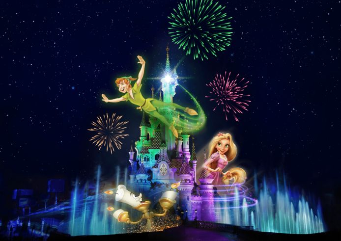 De avondshow 'Disney Dreams' vanaf 12 april in het Disneyland Park.