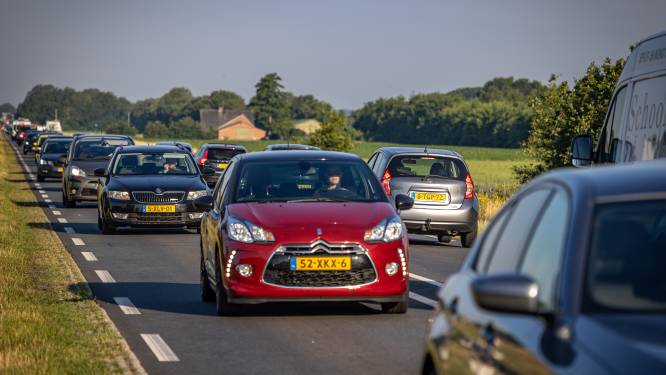 Werk aan weg op N35 rond Nijverdal, extra reistijd van 10-15 minuten verwacht