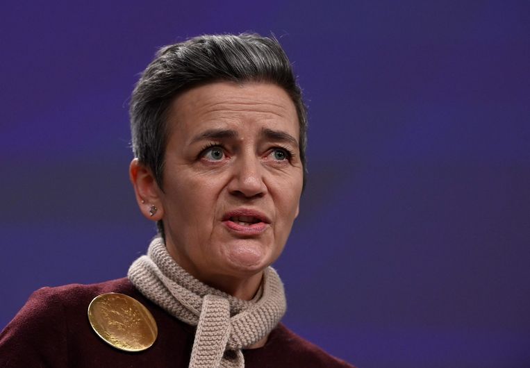 De liberale Deense eurocommissaris Margrethe Vestager sprak zich woensdag uit voor de Europese steunmaatregelen. Beeld AFP