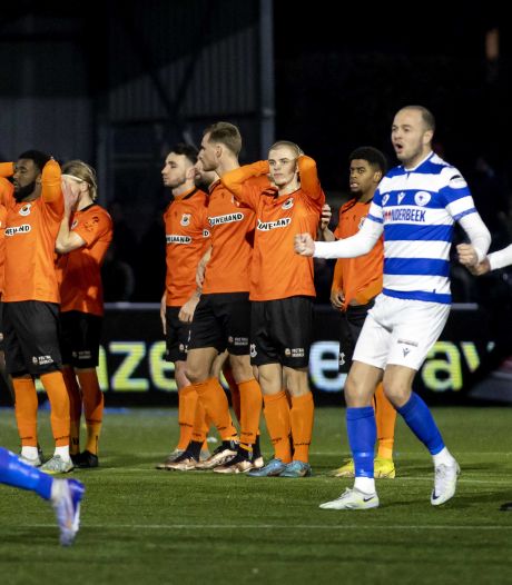 Boy van de Beek maakte in historische bekerwedstrijd na 17 maanden (!) zijn rentree: ‘Ik ben zo opgelucht’