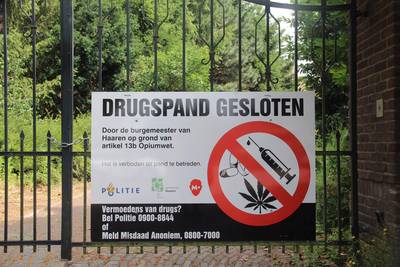 Woning en schuur bij Haaren gesloten na vondst hennepkwekerij met 97 planten