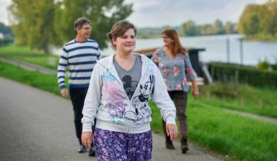 Linda uit Lith zal altijd twaalf blijven, haar hersenletsel werd liefst zes jaar over het hoofd gezi