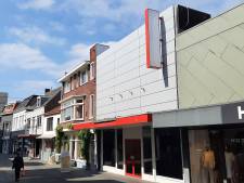 De Noordstraat in Terneuzen oogt leeg, maar als je goed kijkt zie je wel degelijk beweging 