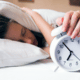 Wakker schrikken van je wekker? Het kan zorgen voor een fysieke stressreactie