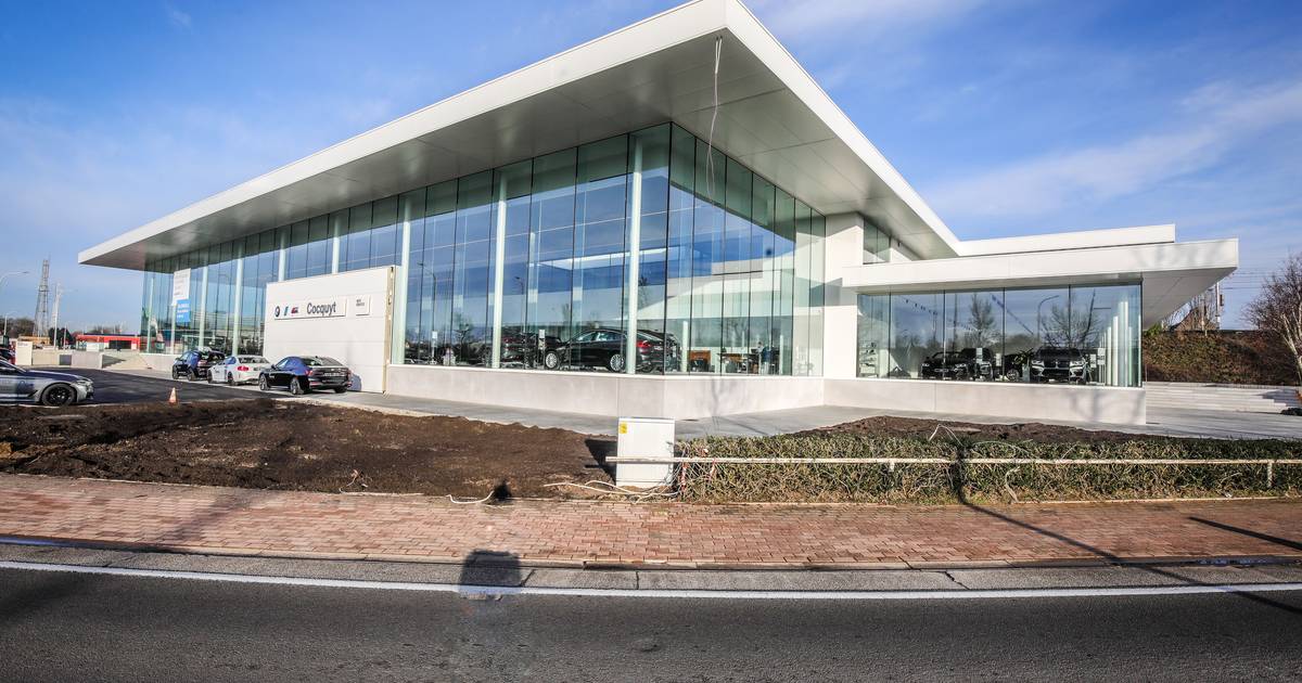 BMW’s staan te blinken in nieuwe showroom van Cocquyt | Brugge | hln.be
