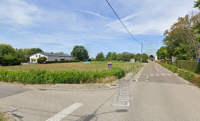 Het ongeval gebeurde op de hoek van de Lippeloseweg en Nijven.