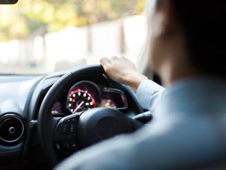 Na acht veroordelingen wegens rijden zonder rijbewijs wordt bestuurder opnieuw betrapt: 18 maanden celstraf