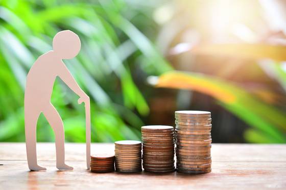 Starten met pensioensparen op uw 20 of 40 jaar: wat is financieel het verschil?