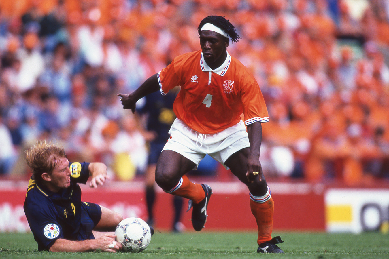 Oranje Neemt Afscheid Van Seedorf Foto Ad Nl