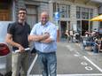 Schepenen Wouter Vande Winkel en Alain Triest bij de lancering van nieuwe shop & go-zone aan het Oudstrijdersplein enkele jaren geleden.