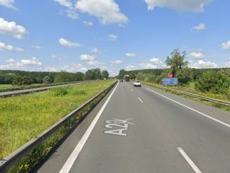 Julie (22) verongelukt met camper in Frankrijk: “Ze was een prachtige, zonnige meid met het hart op de juiste plaats”